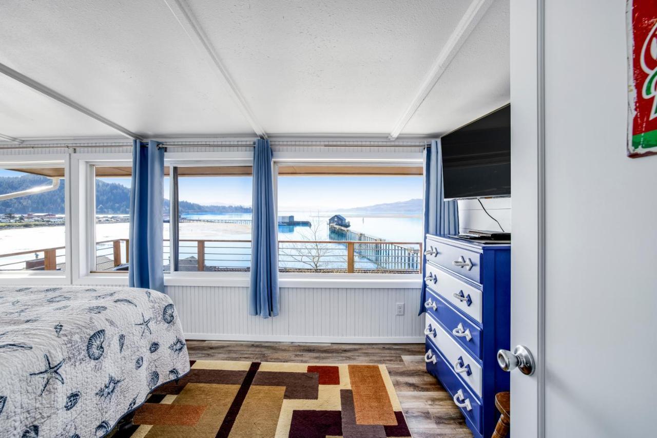 Fisherman'S Dream Boat House Garibaldi Εξωτερικό φωτογραφία