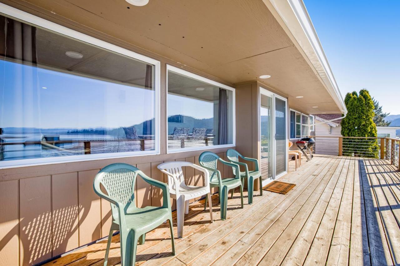 Fisherman'S Dream Boat House Garibaldi Εξωτερικό φωτογραφία